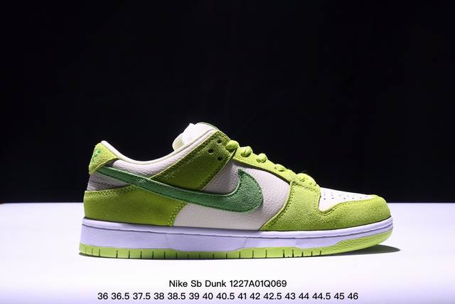 真标 耐克 Nike Sb Dunk Low Pro 男女同款运动鞋复古板鞋，采用柔软皮革鞋面，经久耐穿，塑就如元年款 Dunk 般的复古质感。鞋头透气孔，搭配