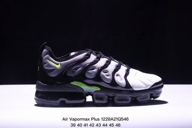 耐克nike Air Vapormax Plustm蒸汽大气垫百搭休闲运动慢跑鞋 924453 009 码数：39 40 41 42 43 44 45 46 X