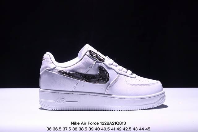 真标耐克nike Air Force 7空军一号低帮百搭休闲运动板鞋。柔软、弹性十足的缓震性能和出色的中底设计，横跨复古与现代的外型结合，造就出风靡全球三十多年