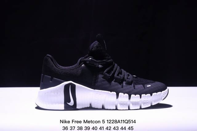 Nike 耐克 Nike Free Metcon 5 训练鞋，在训练中解锁无限可能。 该训练鞋加大前足柔韧灵活性，并以泡绵加固后跟， 有助于在跳跃训练和有氧课程