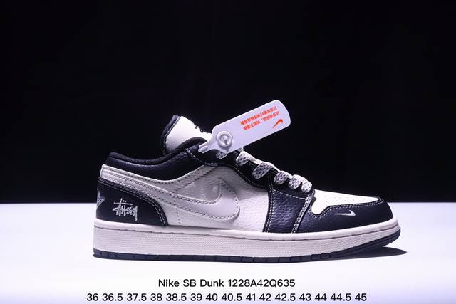 海外爆款限量发售！公司级 Nike Sb Dunk Low“北面系列 涂鸦灰勾” 周年高端定制 低帮休闲板鞋 定制鞋盒 大厂纯原品质出货 超高清洁度 皮料切割干