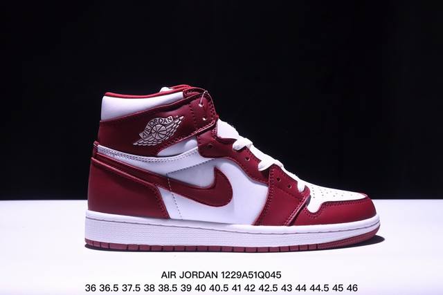 Nike Air Jordan 1 Retro High Og 耐克 Aj1代迈克尔 乔丹高帮经典复古百搭休闲文化运动篮球鞋 货号:555088 尺码:36-4