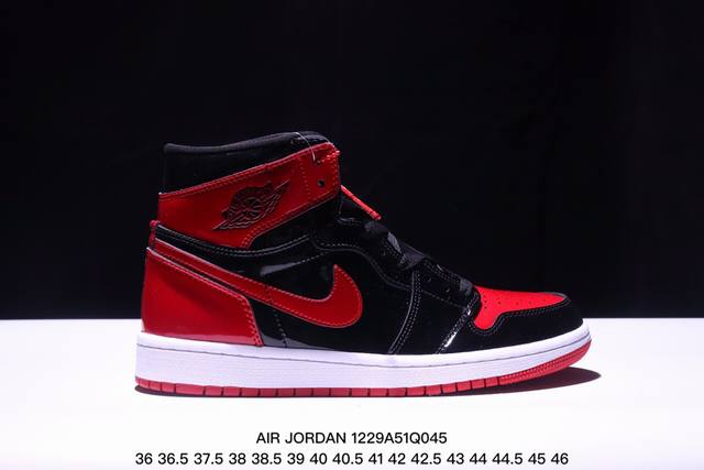 Nike Air Jordan 1 Retro High Og 耐克 Aj1代迈克尔 乔丹高帮经典复古百搭休闲文化运动篮球鞋 货号:555088 尺码:36-4