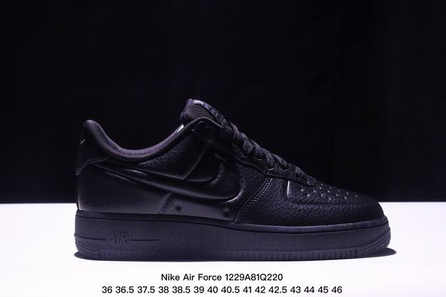 耐克 Nike Air Force 1 '07 Low 空军一号全黑高帮，柔软、弹性十足的缓震性能和出色的中底设计，横跨复古与现代的外型结合，造就出风靡全球三十