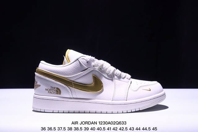 限量发售！ Air Jordan 1 Low Aj1乔1低帮休闲板鞋， “金勾白面北面联名定制款” 个性的设计风格以及品牌的经典元素 使其成为一双具有独特身份和