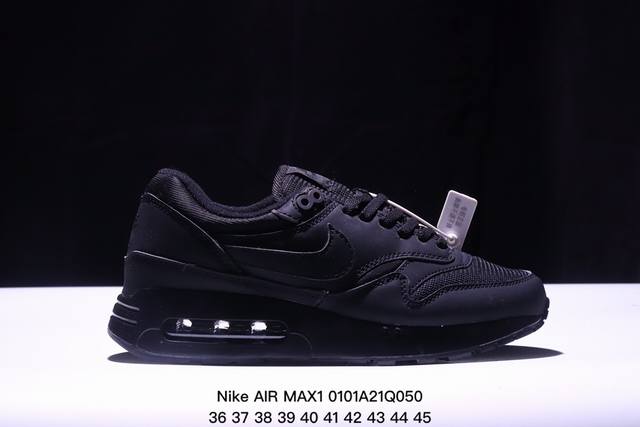 耐克 Nike Air Max1 Sp混合科技 透气后掌半气垫慢跑鞋 兼具非凡优质外观和出色穿着体验！性能出众的一双透气鞋面后置半掌气垫运动鞋。货号：Dc533