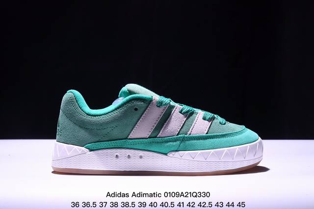 Adidas Adimatic 面包鞋 阿迪 Adidas Team Court 面包鞋 浮夸的日韩版面与鞋底 颜值爆棚 开学季不撞鞋 货号：Hp9915 尺码