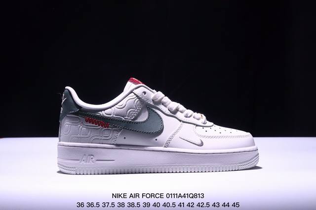 公司级耐克nike Air Force 7空军一号低帮百搭休闲运动板鞋。柔软、弹性十足的缓震性能和出色的中底设计，横跨复古与现代的外型结合，造就出风靡全球三十多