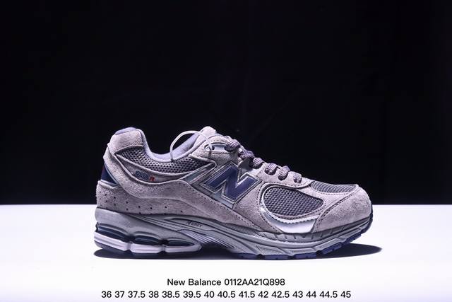 公司级new Balance 2002R 复古单品 热门复古鞋型new Balance 2002R，近日又曝出一款全新配色并释出官图。整双鞋采用棕色和米色主打，