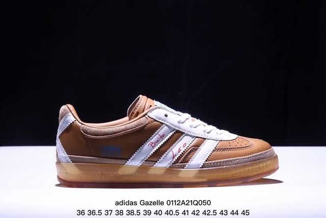 Adidas Originals Gazelle Indoor 三叶草休闲防滑耐磨低帮板鞋 纯原版本 鞋头出色设计 塑就出众贴合感 稳固的后跟贴合足部曲线设计