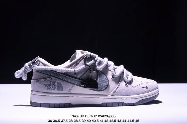 海外爆款限量发售！公司级 Nike Sb Dunk Low“ 北面联名 猪八灰” 周年高端定制 低帮休闲板鞋 定制鞋盒 大厂纯原品质出货 超高清洁度 皮料切割干